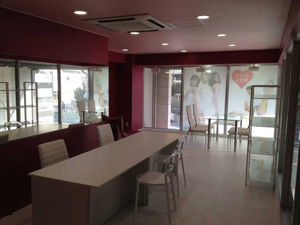 大阪府　化粧品販売店　新装工事