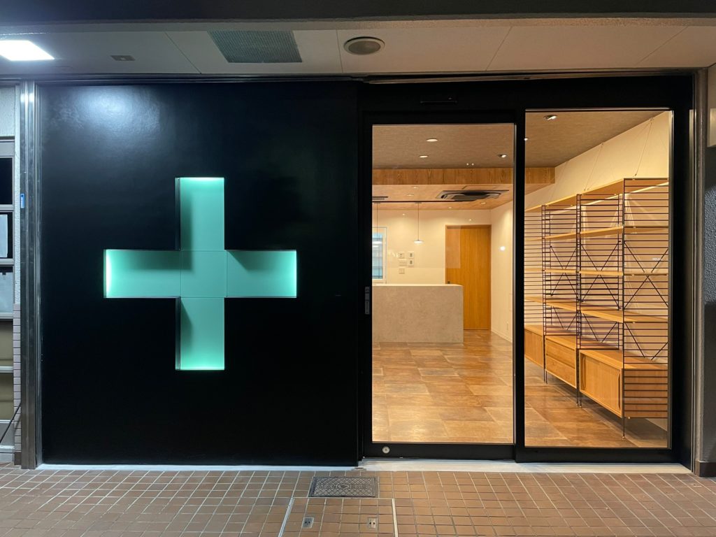 大阪府　薬局新装工事