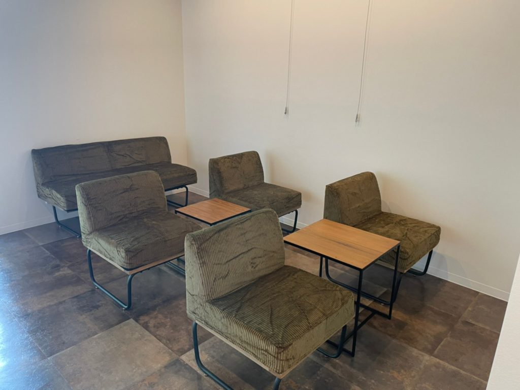 大阪府　薬局新装工事