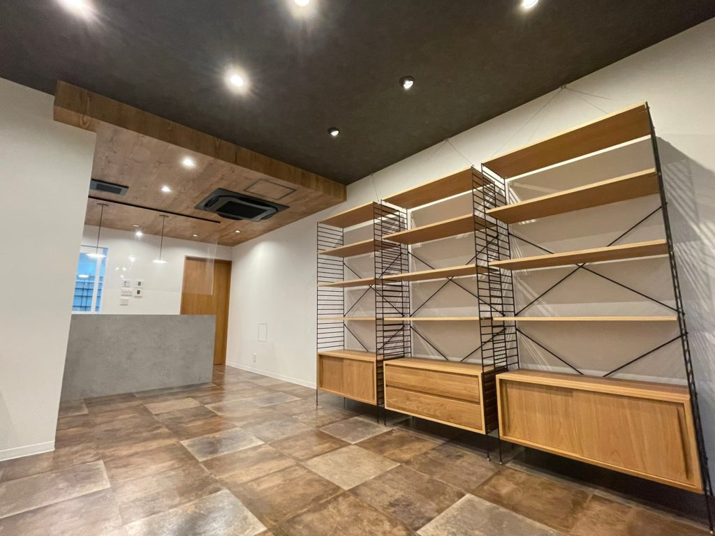 大阪府　薬局新装工事