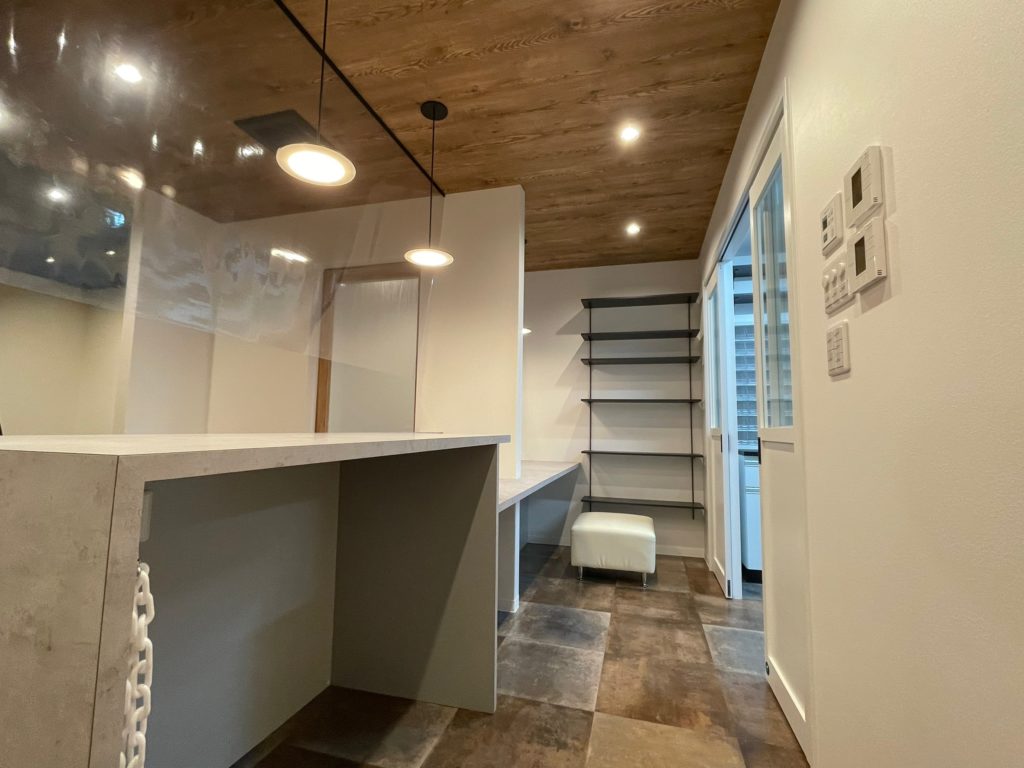 大阪府　薬局新装工事