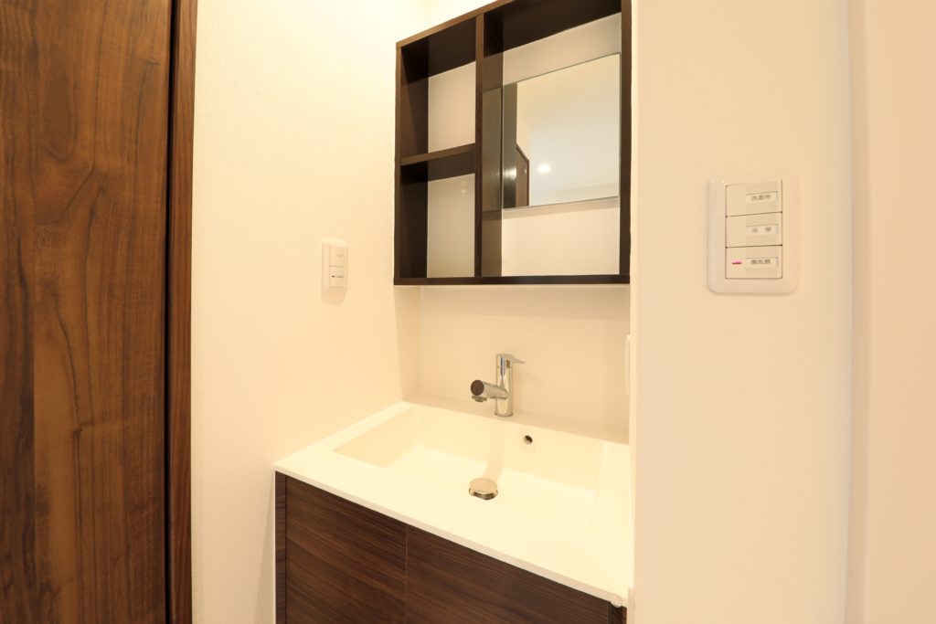 大阪府　マンション　新装工事