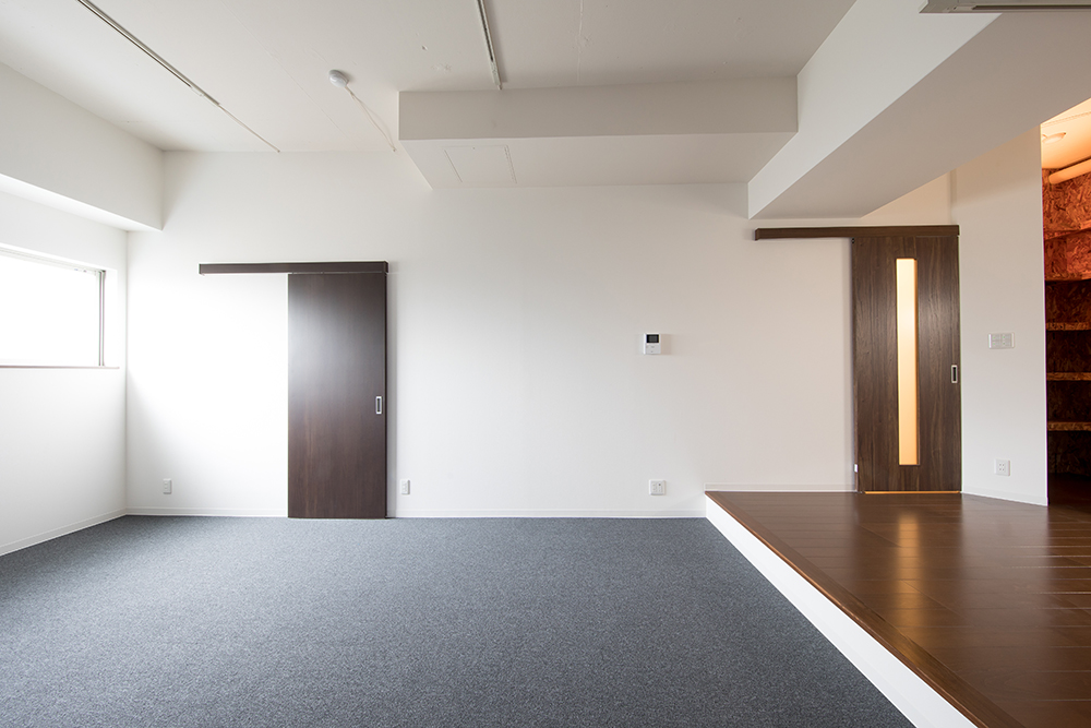 大阪府　マンション　新装工事