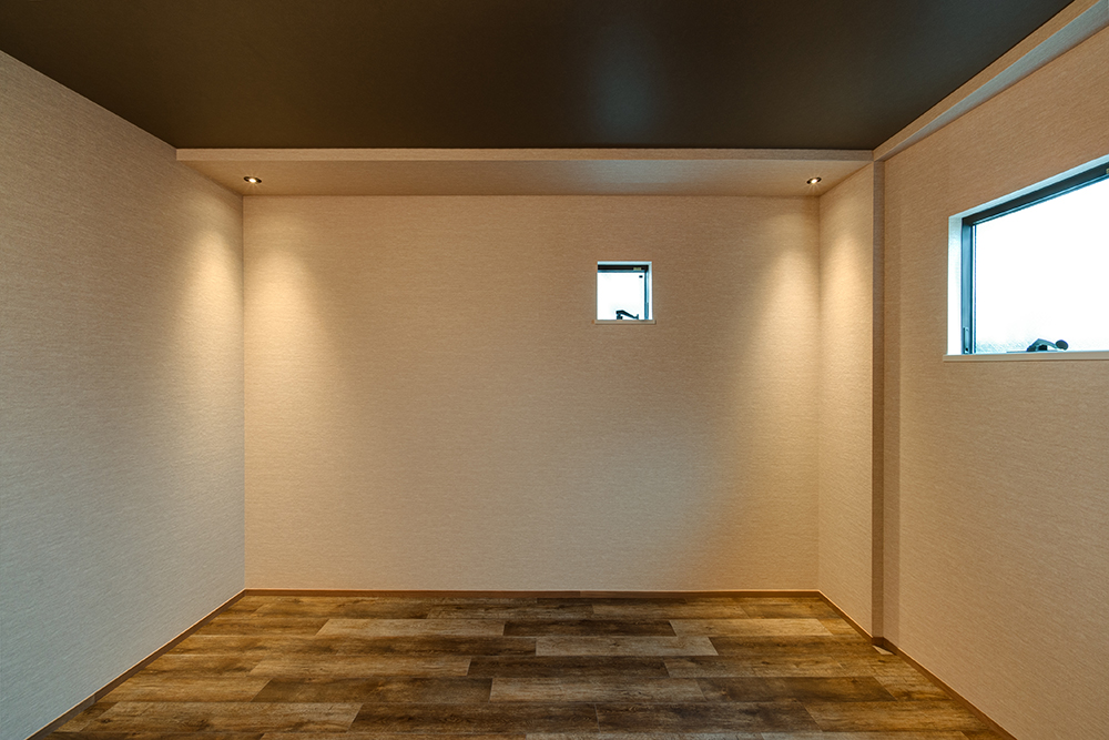 大阪府　二世帯新築住宅