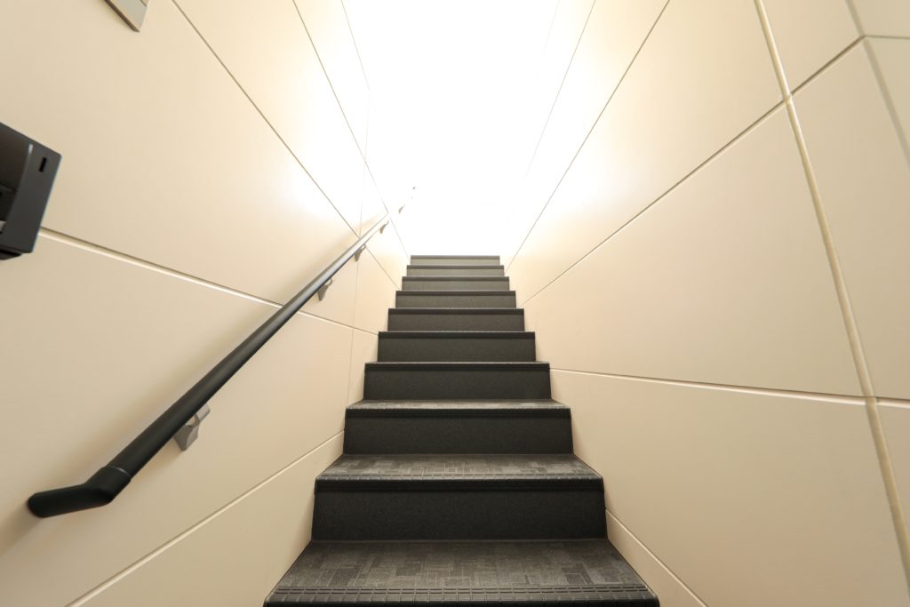 大阪府　マンション　新装工事